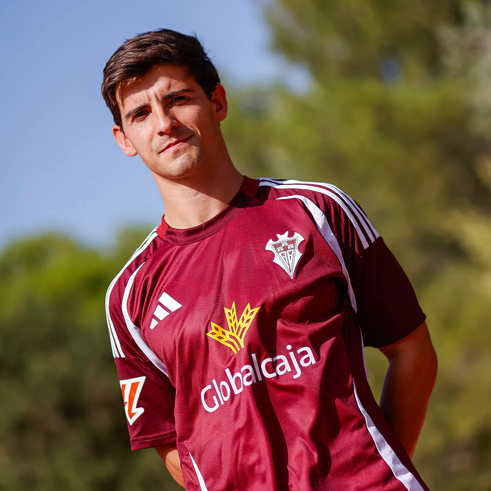 CAMISETA VISITANTE GRANATE JUGADOR JUNIOR 24/25 - Image 3